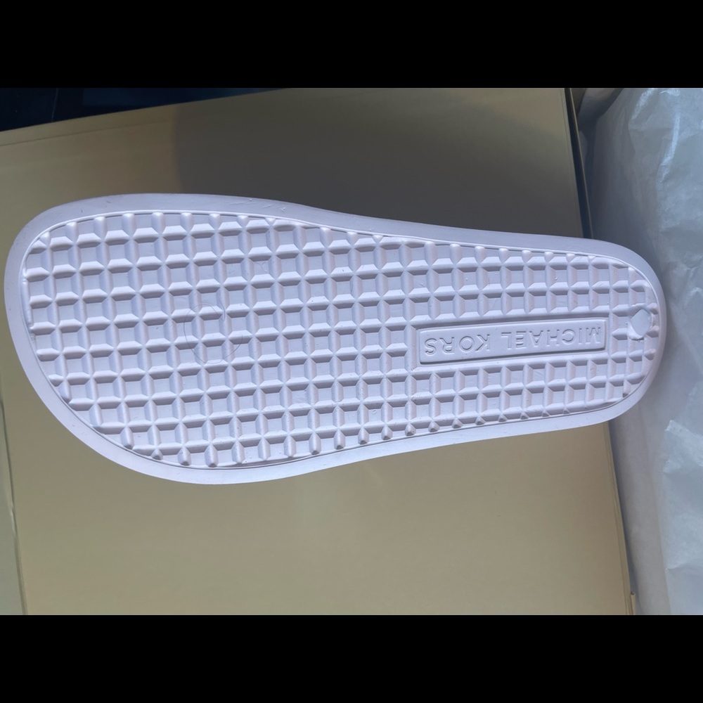 BRAND NEW MICHAEL KORS BRANDY METALLIC STRIPED LOGO SLIDE SANDAL - Picture 5 of 5